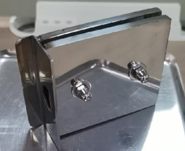Soporte con bisagra de acero inox 304 para vidrio 16.5mm brillante